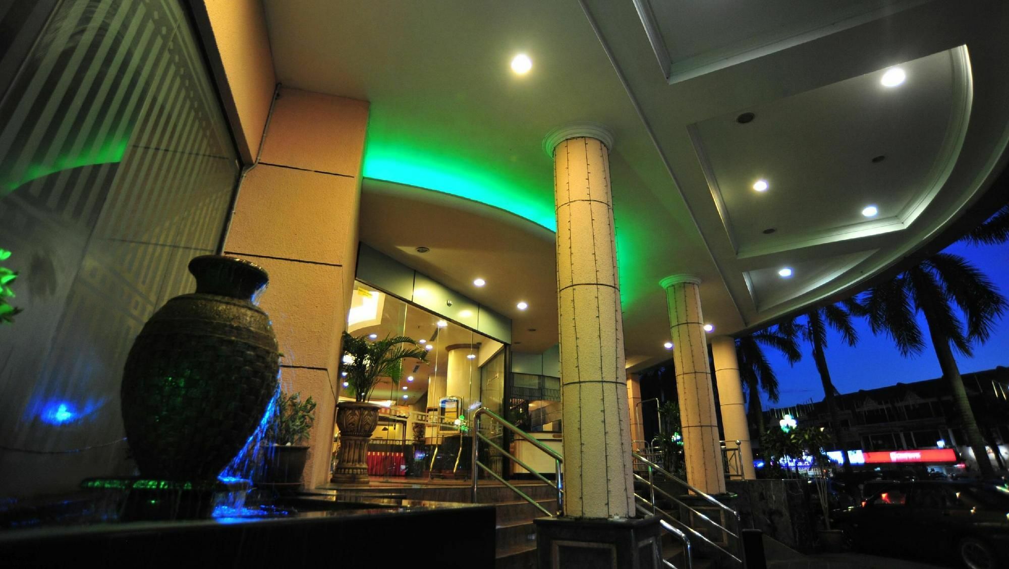 Emerald Puteri Hotel Sungai Petani Exterior photo
