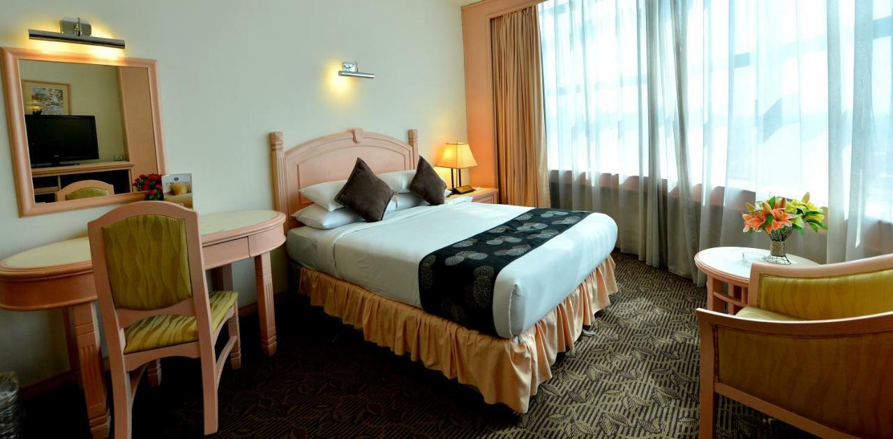 Emerald Puteri Hotel Sungai Petani Exterior photo